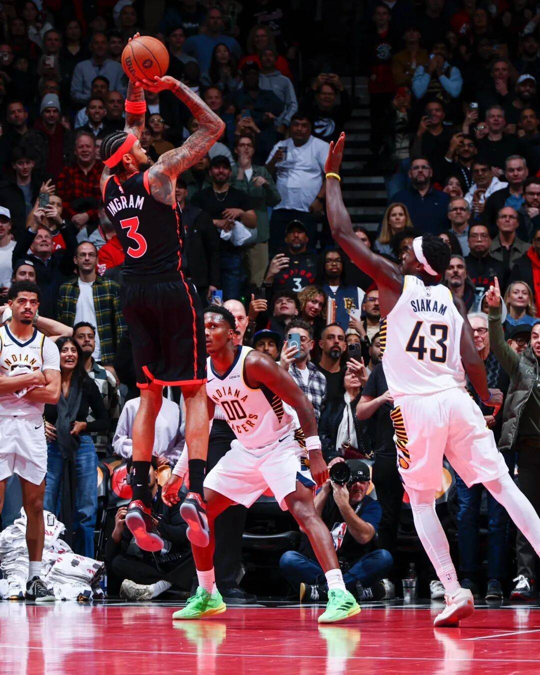 多伦多猛龙今晨远射贴柱赛前洛杉矶快船调整名单以备全明星赛,媒体一致点评:转会期浙江稠州调整名单以备亚冠的简单介绍天博网页版